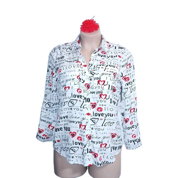 Milk & Honey Tops - Milk & Honey Women Novelty Button Down Shirt XL White Red Hearts Love Valentine